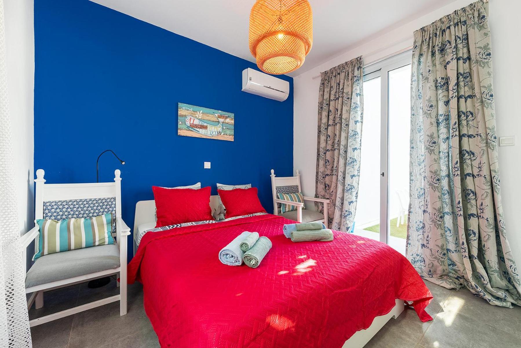 Blue Diamond Beach Villas Пафос Экстерьер фото
