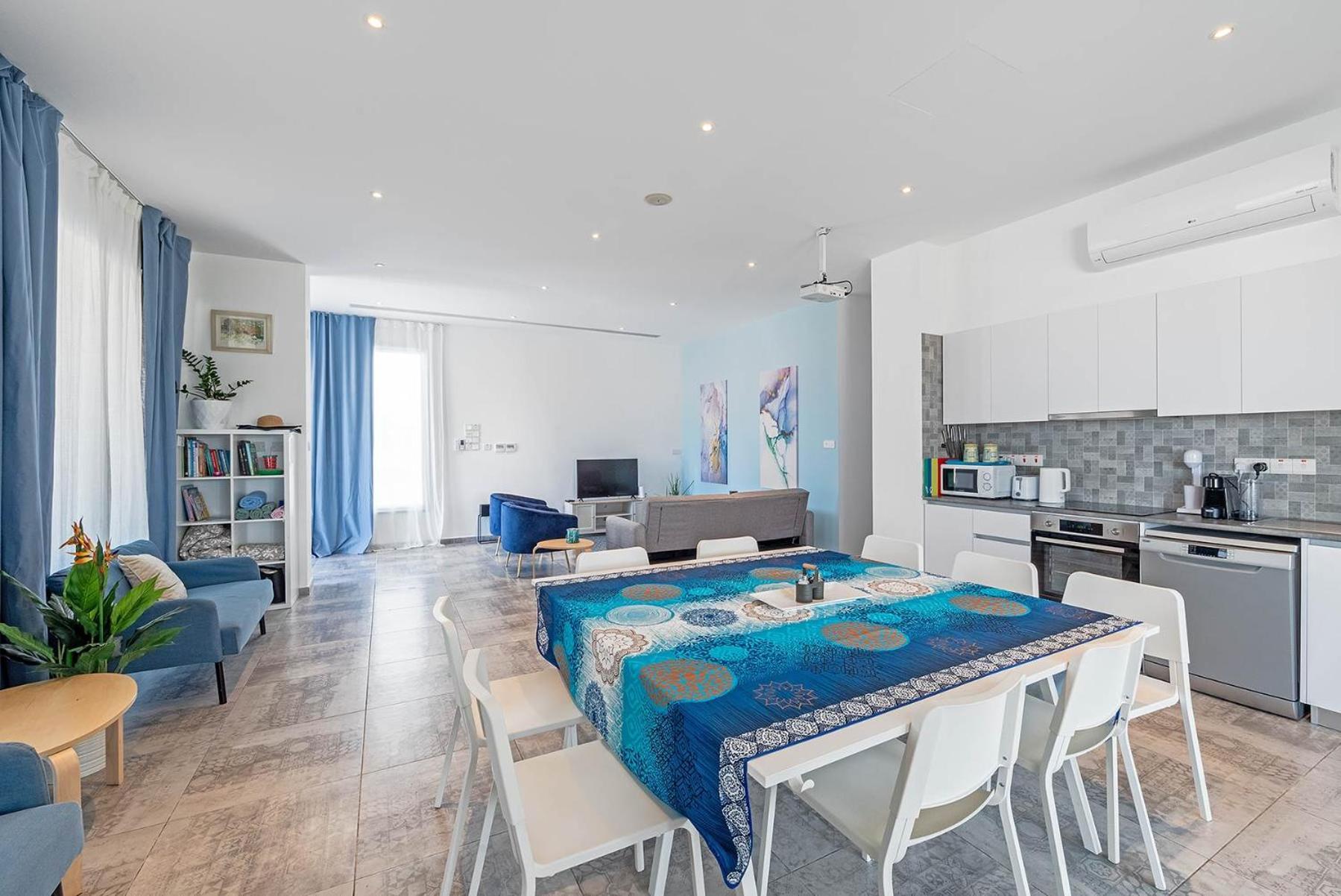 Blue Diamond Beach Villas Пафос Экстерьер фото