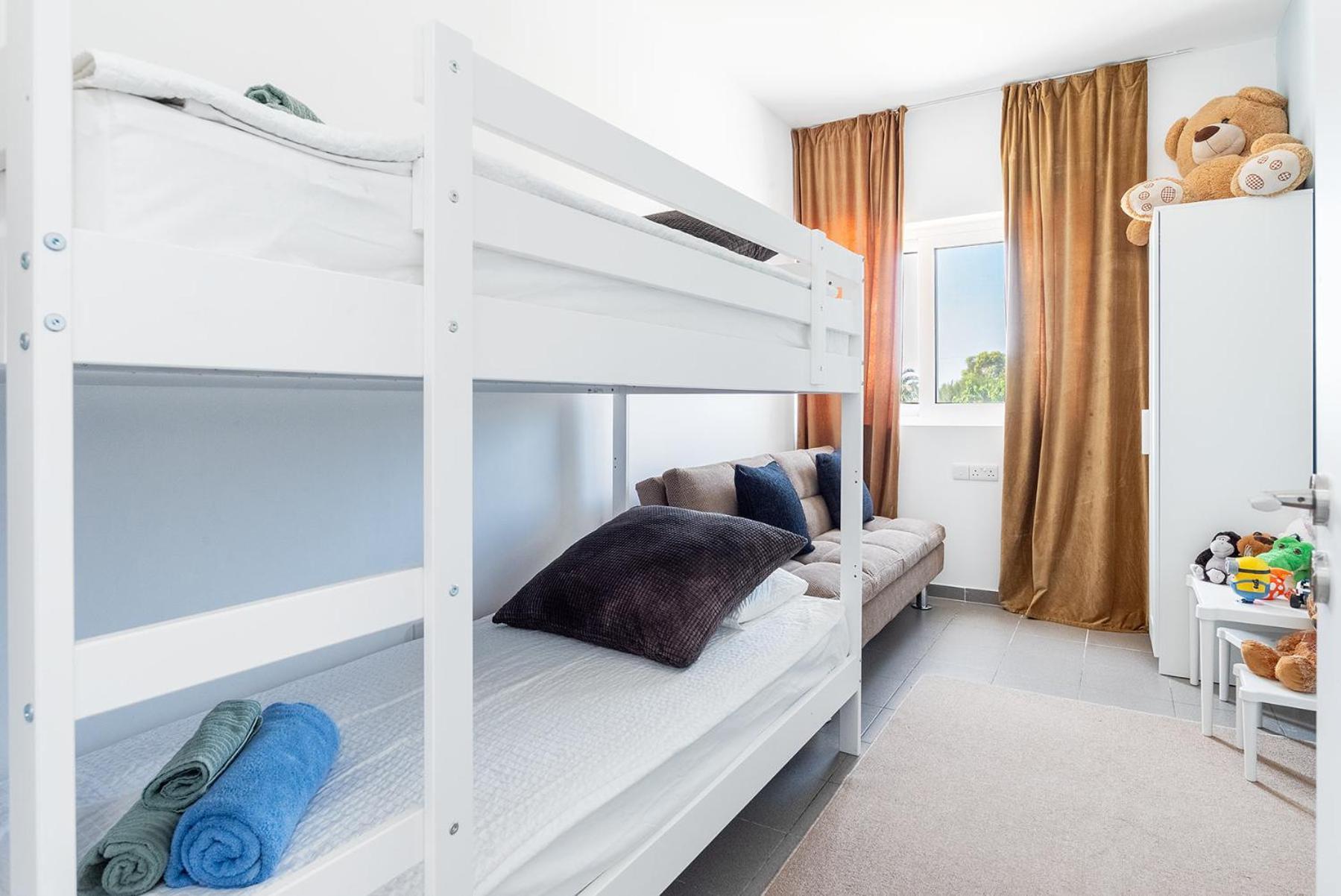 Blue Diamond Beach Villas Пафос Экстерьер фото